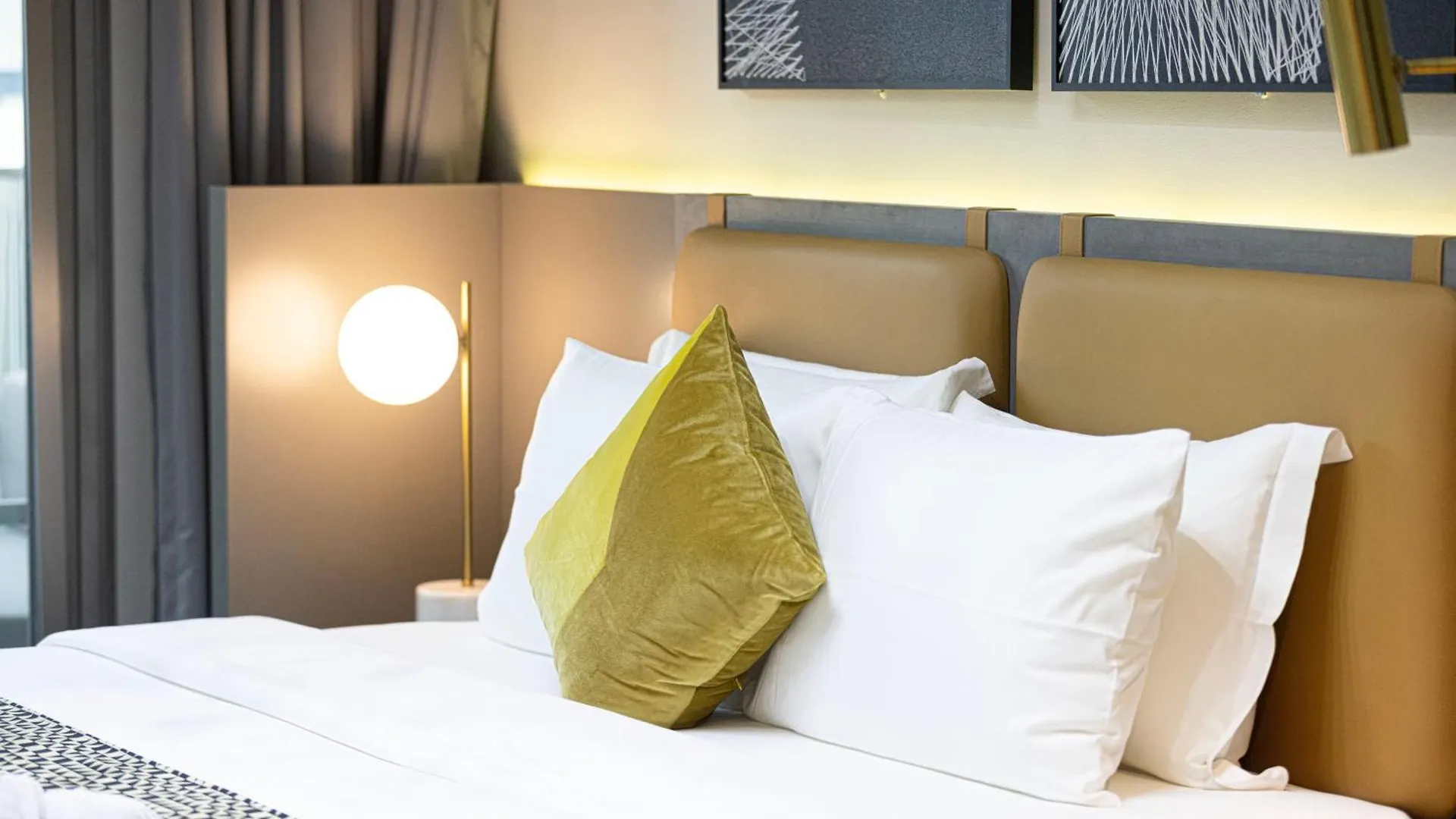 Cozy Studio Steps From Dubai Mall & Burj Khalifa 0*,  United Arab Emirates