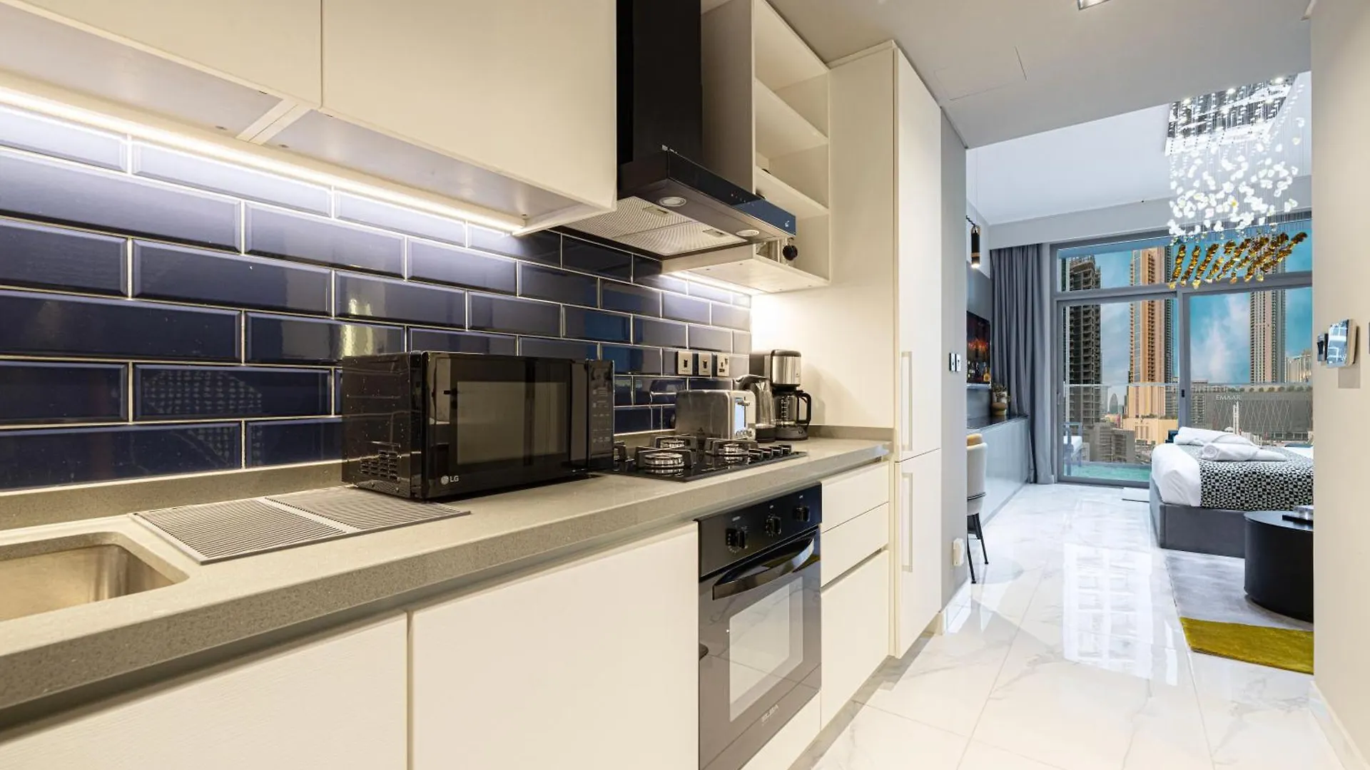 Cozy Studio Steps From Dubai Mall & Burj Khalifa 0*,